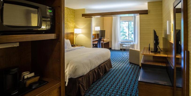 Отель Fairfield Inn & Suites by Marriott Wisconsin Dells