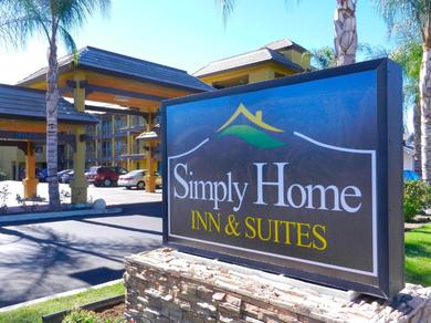 Мотель Simply Home Inn & Suites - Riverside