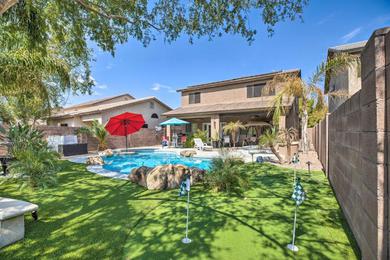 Holiday home Luxe Maricopa Retreat with Private Pool and Hot Tub!