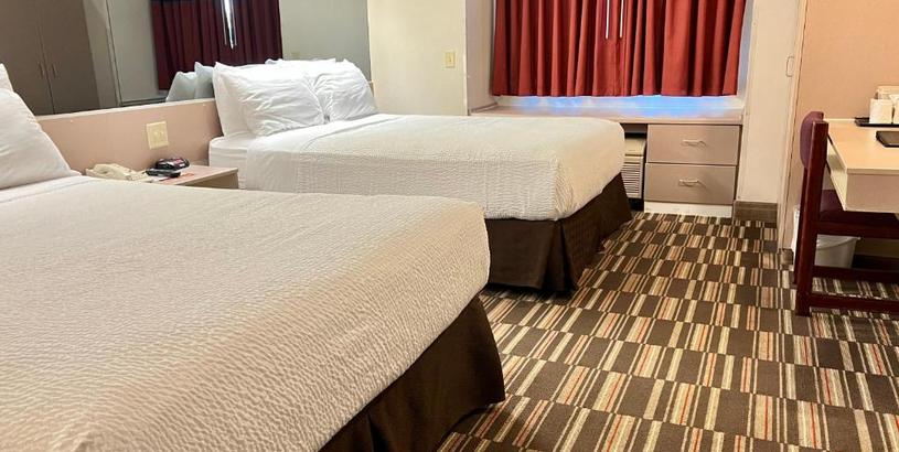 Отель Microtel Inn & Suites by Wyndham Bloomington MSP Airport