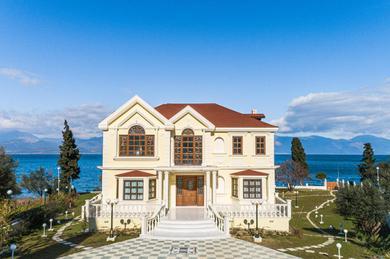 Вилла Villa Filoxenia - by the sea - up to 12 guests