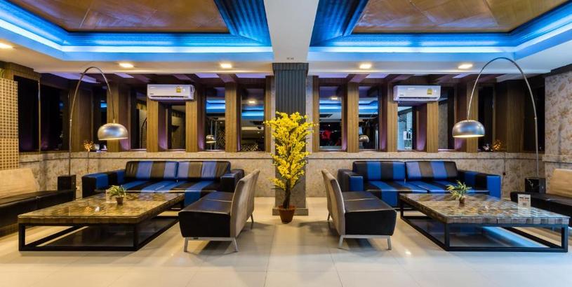 Курорт 7Q Patong Beach Hotel - SHA Certified