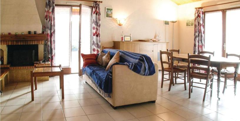 Holiday home Three-Bedroom Holiday Home in La Tranche sur Mer