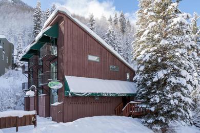 Отель Manitou Lodge by Alpine Lodging Telluride