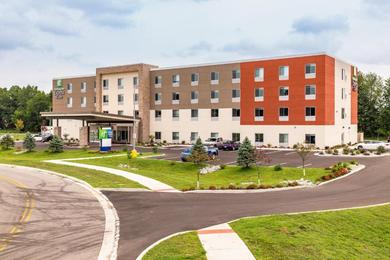 Hotel Holiday Inn Express & Suites - Elkhart North, an IHG Hotel