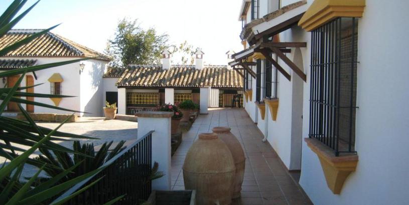 Holiday home 3 bedrooms house with shared pool and wifi at Hornachuelos