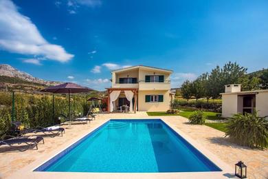 Villa VILLA ROKO with 4 bedrooms, 32sqm private pool