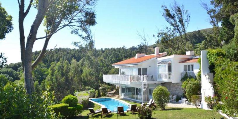 Вилла Villa Cascais Gold 7 Bedrooms Tennis Court Stunning Sea Views Perfect for Families