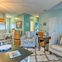 Holiday home Charming Coastal Cottage Walk to Beach and Downtown!