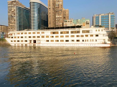 Hotel Prince Omar Boat