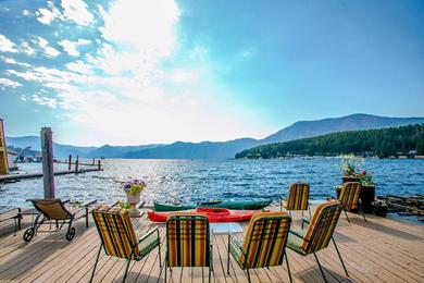 Дом отдыха Tranquility Float House on Lk Pend Oreille