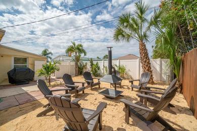 Holiday home Family Getaway Pool Patio Fire Pit Walk To The Beach