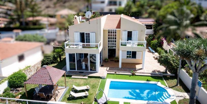 Holiday home Fantastic home with amazing sea views