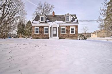 Holiday home Charming Oswego Cottage Rental on Orchard!