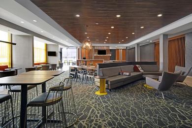 Отель SpringHill Suites by Marriott Hartford Cromwell