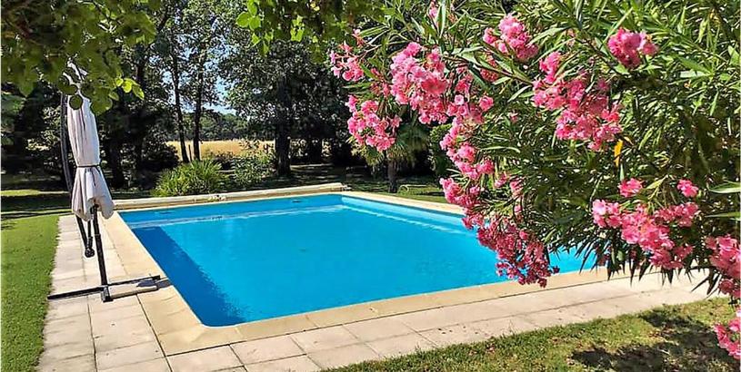 Holiday home Amazing home in Allan with Private swimming pool, 4 Bedrooms and Outdoor swimming pool