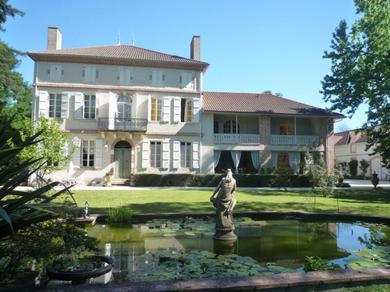 Вилла Magnifique maison de Maitre avec piscine proche canal du midi