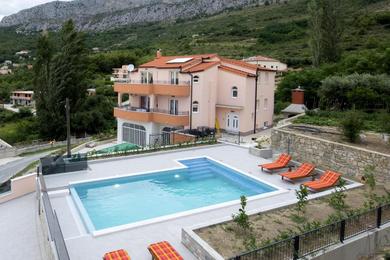 Apartments Family friendly apartments with a swimming pool Klis, Split - 16005