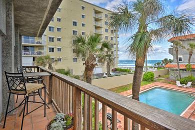 Апартаменты Beachfront Indialantic Home - Pool and Ocean View!