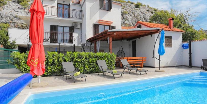 Holiday home Family friendly house with a swimming pool Gornje Sitno, Split - 20009