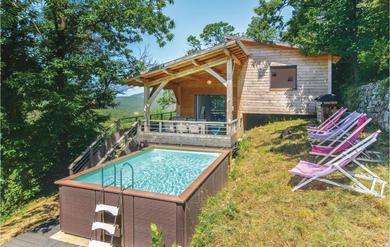Holiday home Stunning home in Bordezac with 3 Bedrooms and Outdoor swimming pool