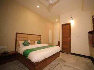Отель OYO 80196 Hotel Taj Ramaya
