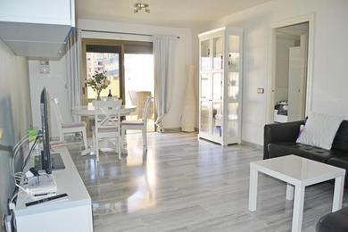 Апартаменты 2 BEDROOM 2 BATHROOM APARTMENT in the heart of Fuengirola with big terrace and free parking space close to beach
