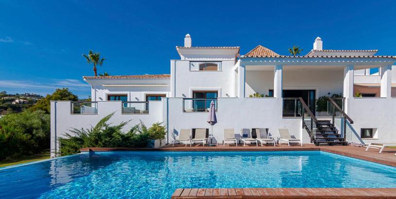 Villa La Quinta Villa Sleeps 14 with Pool and Air Con