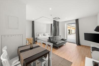 Apartments Boutique Space VIE #4o4 (The Presidential Suite)