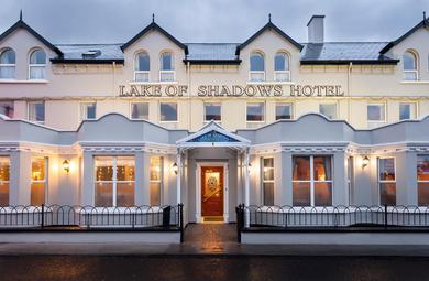 Отель Lake of Shadows Hotel