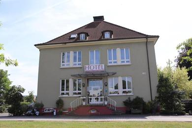 Отель Hotel Pfaffenmühle Aschaffenburg/ Damm
