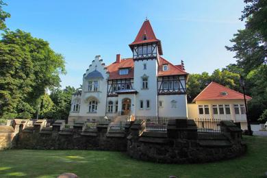 Отель Hotel Schlossvilla Derenburg