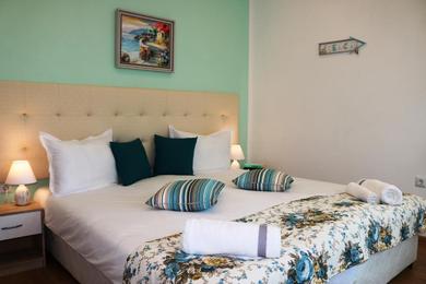 Apartments Sea Port CELEBRITY Apartment - Lets4Holiday