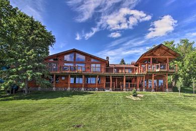 Holiday home Private Lakeside Lodge Luxurious Family Retreat!