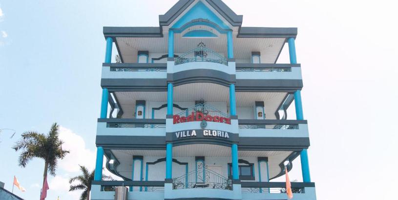 Отель RedDoorz Plus Villa Gloria Taguig - Vaccinated Staff