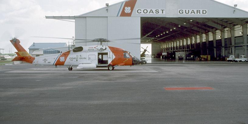 Elizabeth City Regional Airport & Coast Guard Air Station (ECG), Элизабет Сити, Соединенные Штаты