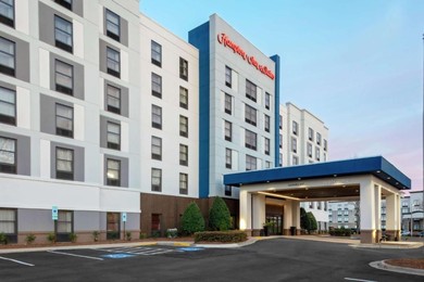 Отель Hampton Inn & Suites Concord-Charlotte