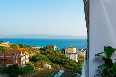 Апартаменты Seaside Apartment - Balcony, Sea View, Free Garage