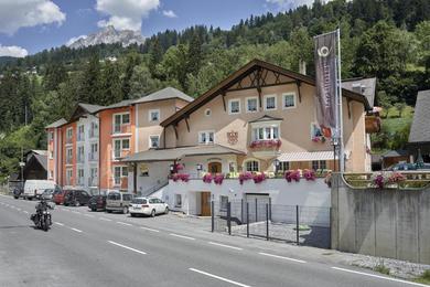 Отель Posthotel Strengen am Arlberg