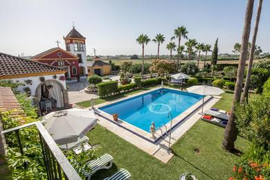 Holiday home Casa de Campo con Piscina en Sevilla en los Palacios y Villafranca
