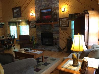 Дом отдыха Pine Cabin at Blairsville