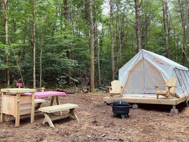 Luxury tent Tentrr Signature Site - Pink Mountain