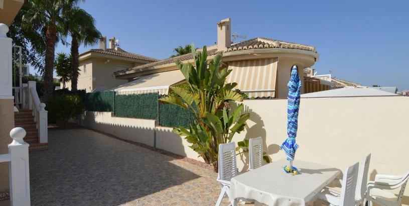 Villa Large villa with private pool and five bedrooms in Benijofar