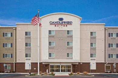 Отель Candlewood Suites Indianapolis East, an IHG Hotel