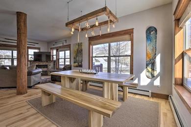 Дом отдыха Upscale Dillon Cabin - Shuttle to Ski Resorts