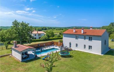 Holiday home Beautiful home in Nedescina with 6 Bedrooms, WiFi and Outdoor swimming pool