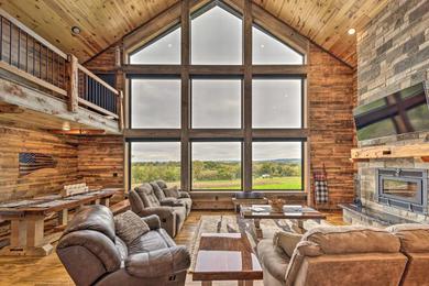 Дом отдыха Galena Cabin with Wraparound Porch and Game Room!