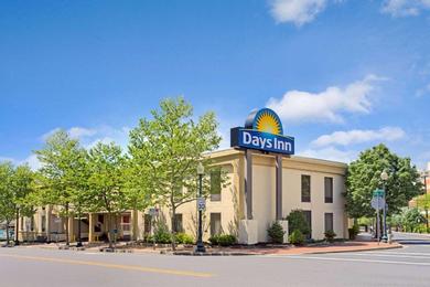 Отель Days Inn by Wyndham Silver Spring