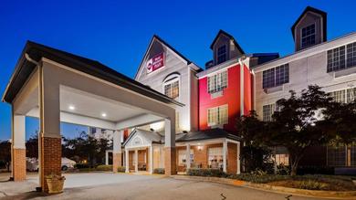 Мотель Best Western Plus Lake Lanier Gainesville Hotel & Suites