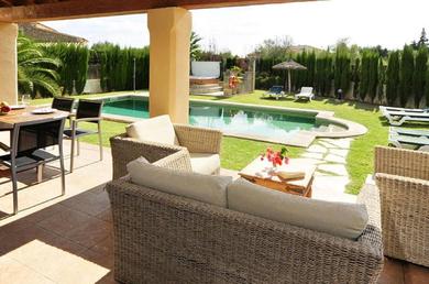 Villa C'an Alejandro, lovely villa in peaceful surroundings - short drive to Pollenca